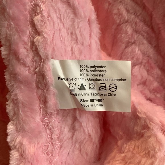 Super soft pink blanket - Picture 6 of 6